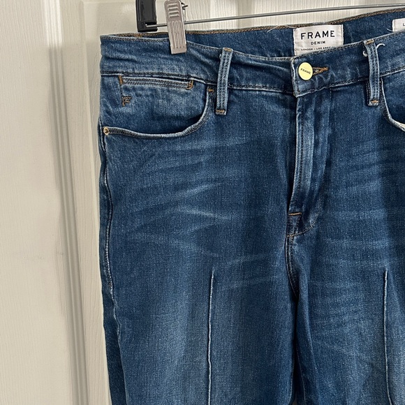 FRAME women’s straight leg pant with pintuck detail - Picture 3 of 4